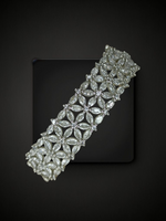 Load image into Gallery viewer, Diamond Daisy Bracelet