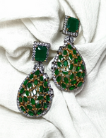 Load image into Gallery viewer, LUSH DROP EARRINGS
