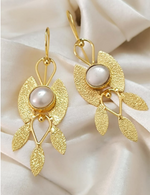 Load image into Gallery viewer, Nayra Earrings