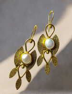 Load image into Gallery viewer, Nayra Earrings