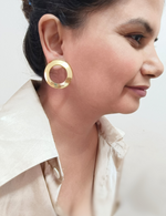 Load image into Gallery viewer, ONION-RINGS EARRINGS