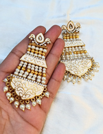 Load image into Gallery viewer, ZEENAT EARRINGS