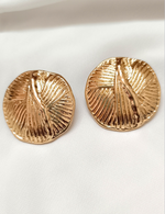 Load image into Gallery viewer, Zinnia Studs