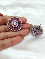 Load image into Gallery viewer, Kumud Studs