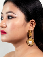 Load image into Gallery viewer, Mauktika Earrings