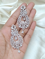 Load image into Gallery viewer, Scarlet Earrings