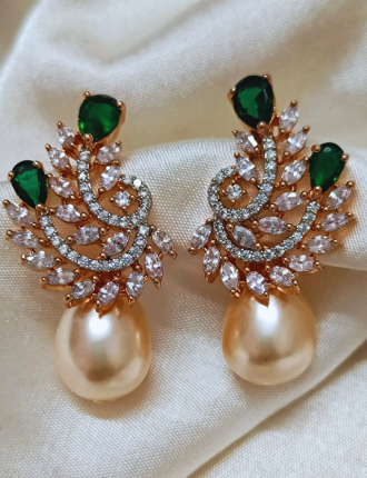 EMERALD CHERRY EARRINGS