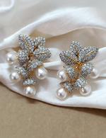 Load image into Gallery viewer, Lata Earrings
