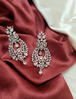 Load image into Gallery viewer, Scarlet Earrings
